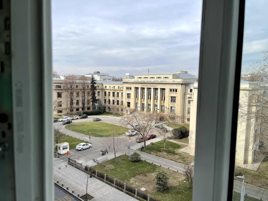 Studio Facultatea De Drept Bukarest Eksteriør billede